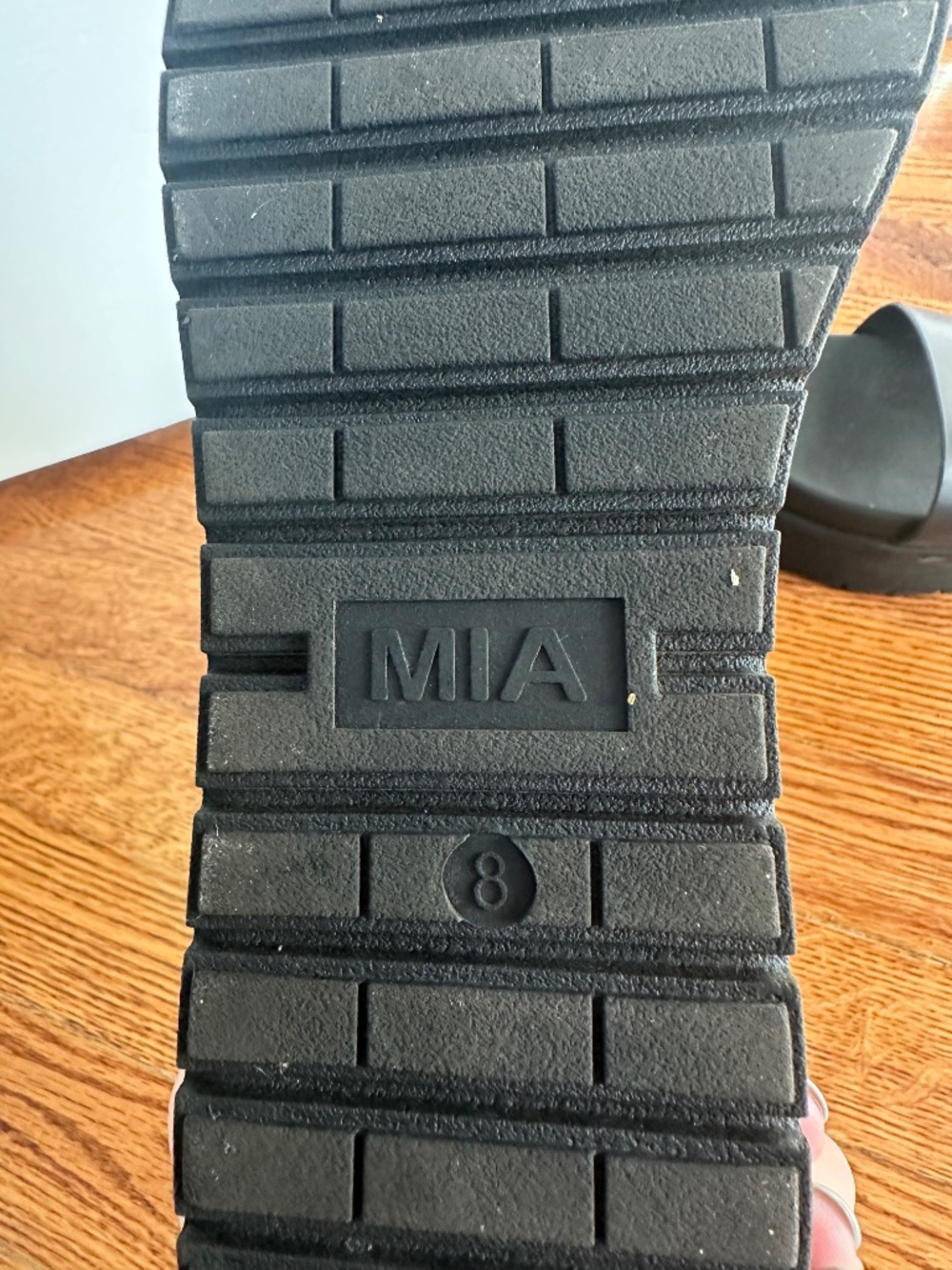 MIA Kayci Platform Sandal - Picture 5 of 6